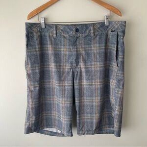 Travis Mathew Hybrid Board Shorts Plaid Golf Mens Size 36
